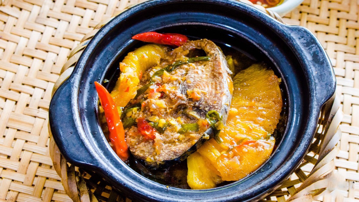 Cá hú kho Thơm
