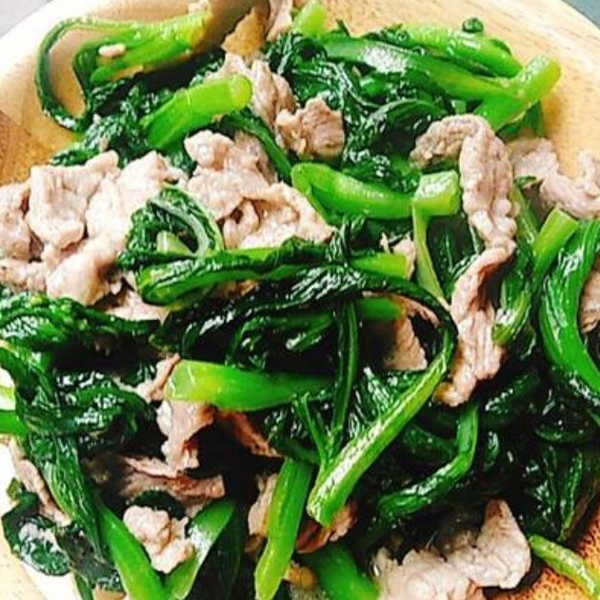 Heo Xào Cải Xanh